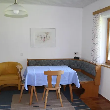 Benedikt Apartment *